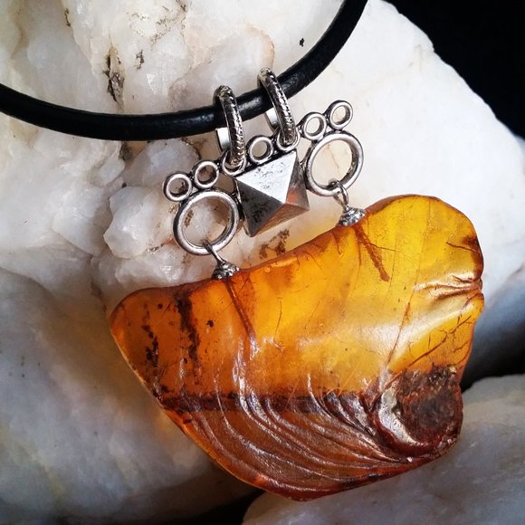GG Unique Jewelry Jewelry - Raw AMBER Nugget Pendant Silver-plated Necklace